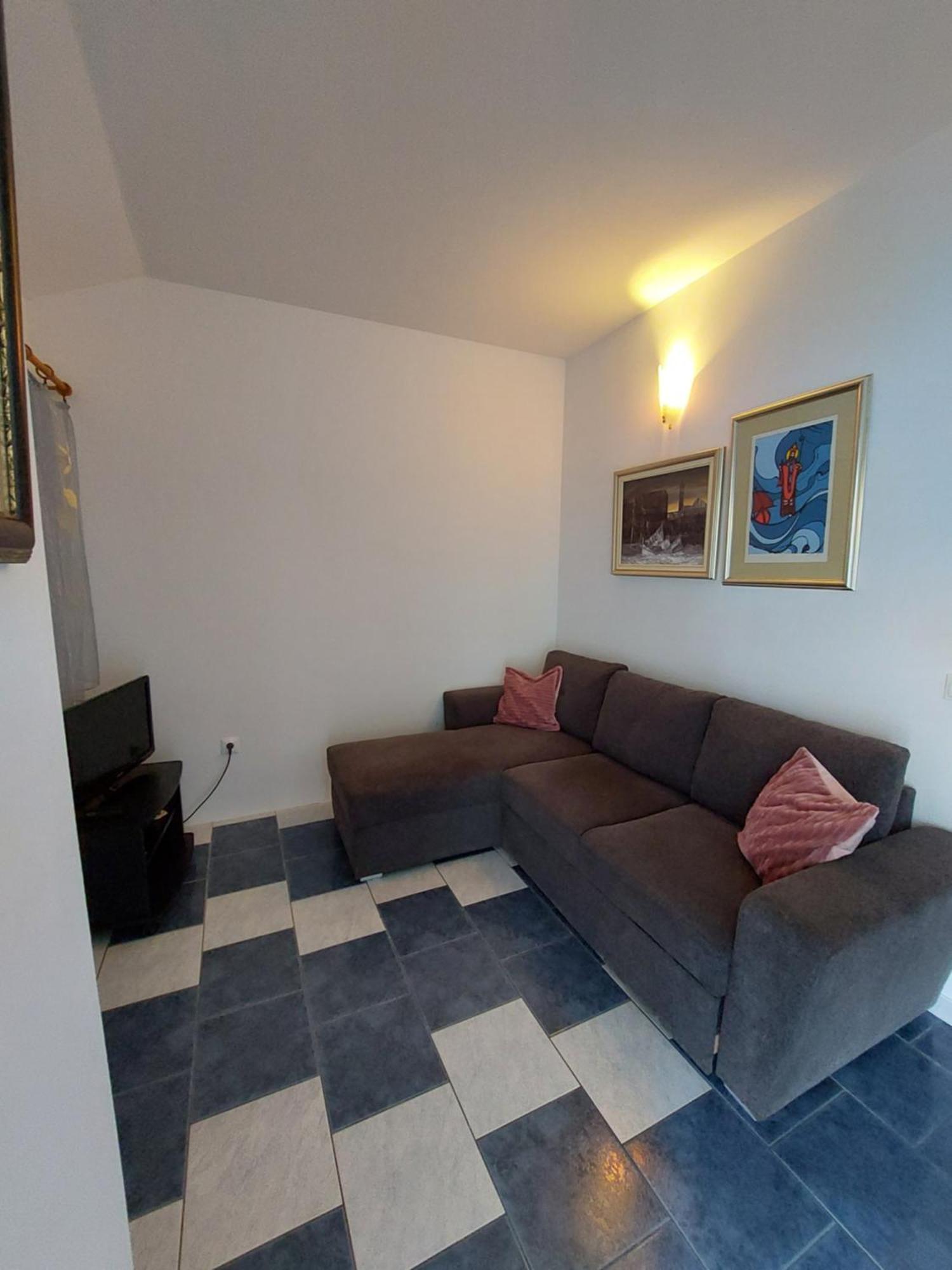 Apartments Lastovo Silic Екстер'єр фото